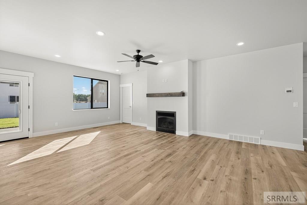 Image 19 of property listing at 551 Teton Avenue, Sugar City, ID 83448