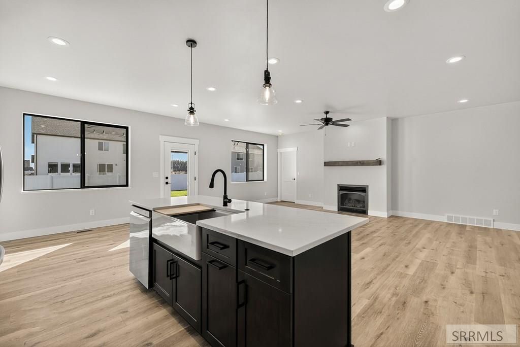 Image 20 of property listing at 551 Teton Avenue, Sugar City, ID 83448