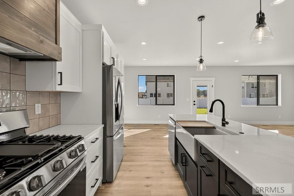 Image 23 of property listing at 551 Teton Avenue, Sugar City, ID 83448