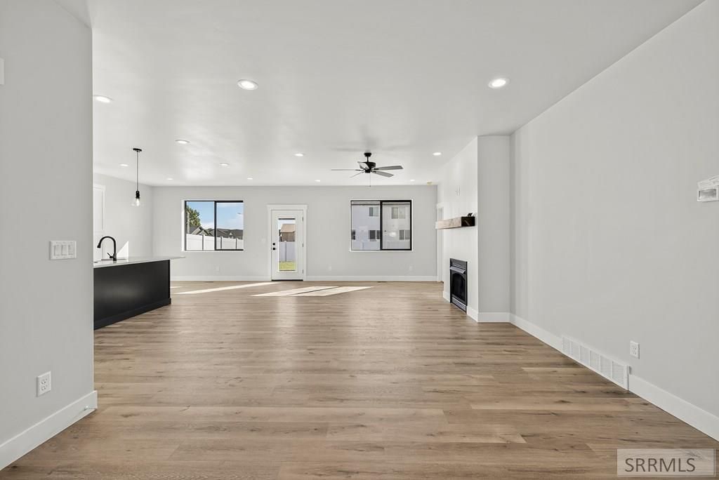 Image 27 of property listing at 551 Teton Avenue, Sugar City, ID 83448