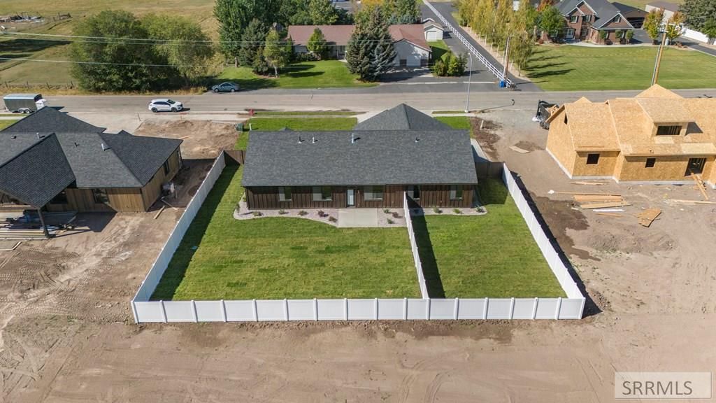 Image 6 of property listing at 551 Teton Avenue, Sugar City, ID 83448