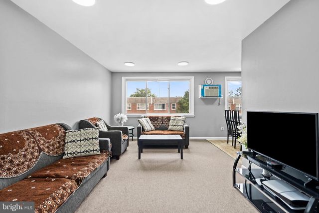 263 RIDGEWAY TER, Philadelphia, PA 19116
