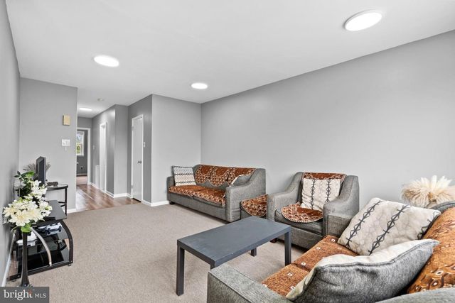 263 RIDGEWAY TER, Philadelphia, PA 19116