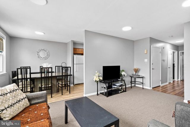263 RIDGEWAY TER, Philadelphia, PA 19116