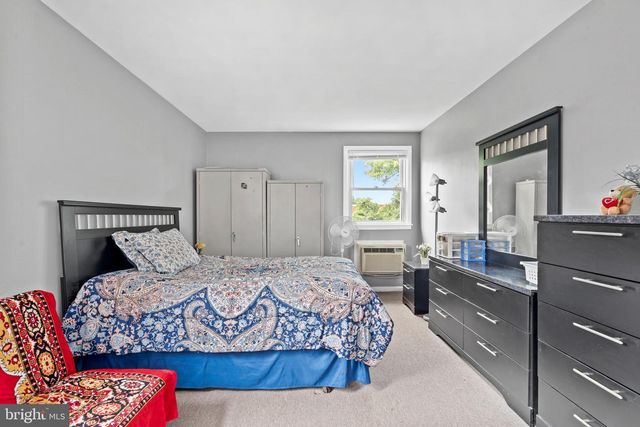 263 RIDGEWAY TER, Philadelphia, PA 19116
