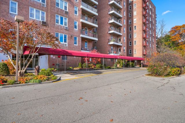 245 Rumsey Rd 2X, Yonkers, NY 10701
