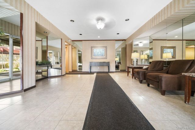 245 Rumsey Rd 2X, Yonkers, NY 10701