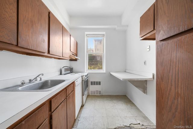 245 Rumsey Rd 2X, Yonkers, NY 10701