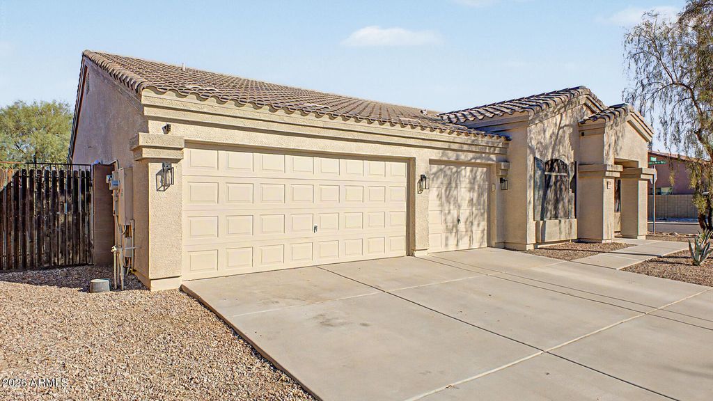 3672 N Crane Place, Casa Grande, AZ 85122 — photo 2