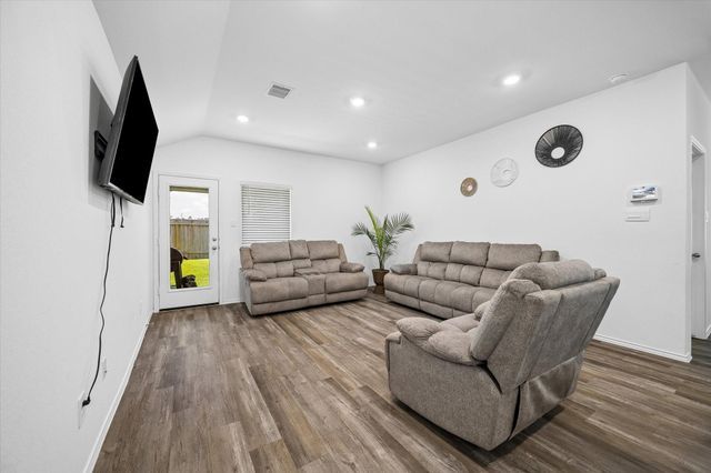 5822 Hampton Valley Drive, Spring, TX 77373