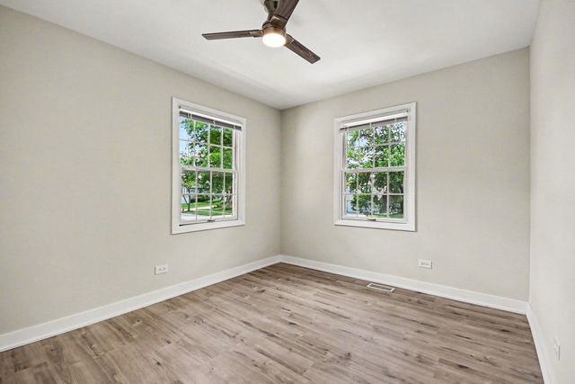 1312 W Oakmont Road, Hoffman Estates, IL 60169