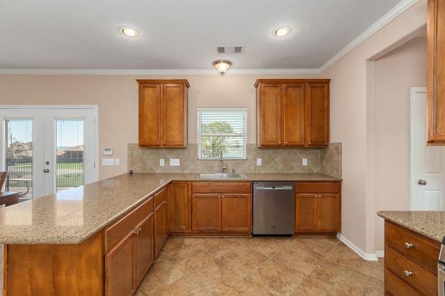 264 Falcon Point, Onalaska, TX 77360