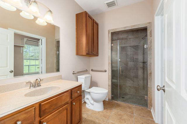 264 Falcon Point, Onalaska, TX 77360