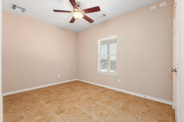 264 Falcon Point, Onalaska, TX 77360