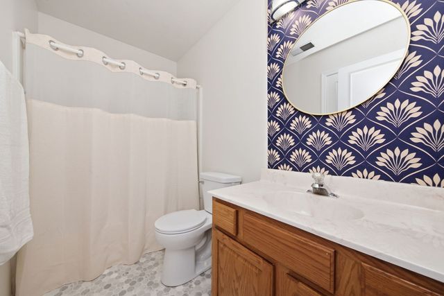 3069 Autumn Lake Drive, Aurora, IL 60504