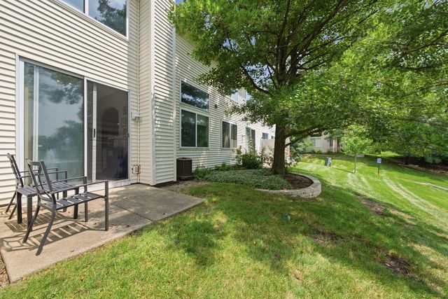 3069 Autumn Lake Drive, Aurora, IL 60504