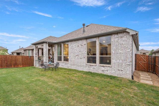 1929 Campground Way, Aubrey, TX 76227