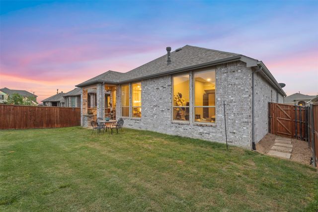1929 Campground Way, Aubrey, TX 76227