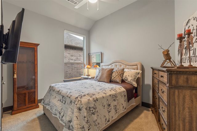 1929 Campground Way, Aubrey, TX 76227