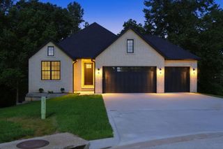 3714 W Rosebrier Court, Springfield, MO 65807