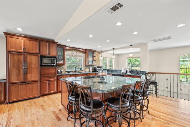 2881 Dos Vistas Dr, Shingle Springs, CA 95682