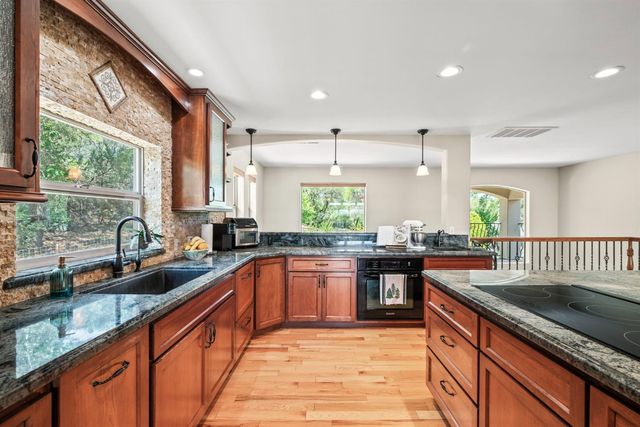 2881 Dos Vistas Dr, Shingle Springs, CA 95682