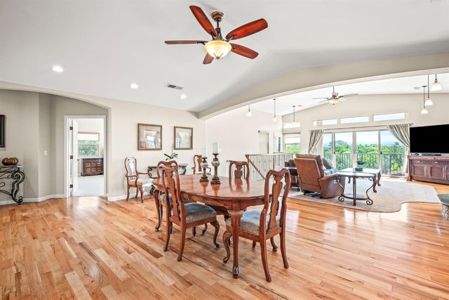 2881 Dos Vistas Dr, Shingle Springs, CA 95682