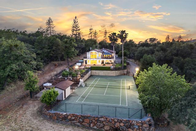 2881 Dos Vistas Dr, Shingle Springs, CA 95682