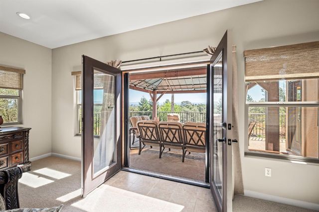 2881 Dos Vistas Dr, Shingle Springs, CA 95682