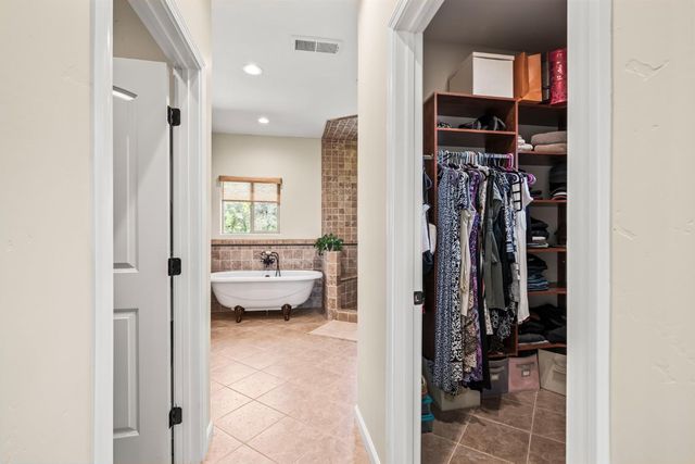 2881 Dos Vistas Dr, Shingle Springs, CA 95682