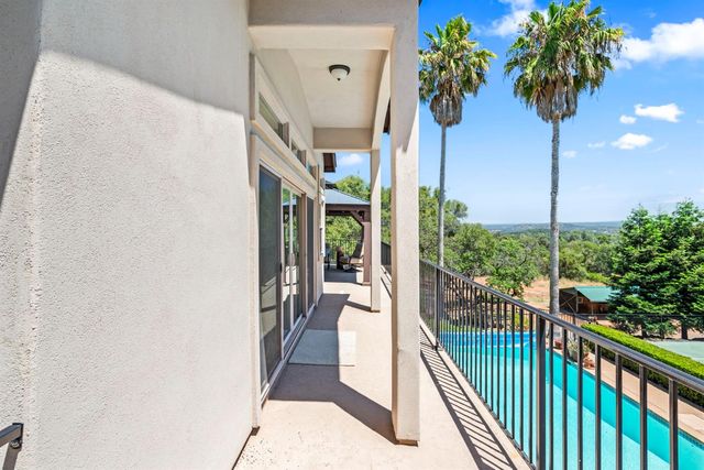 2881 Dos Vistas Dr, Shingle Springs, CA 95682