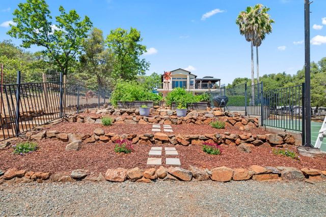 2881 Dos Vistas Dr, Shingle Springs, CA 95682
