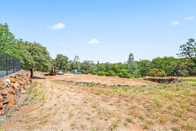 2881 Dos Vistas Dr, Shingle Springs, CA 95682