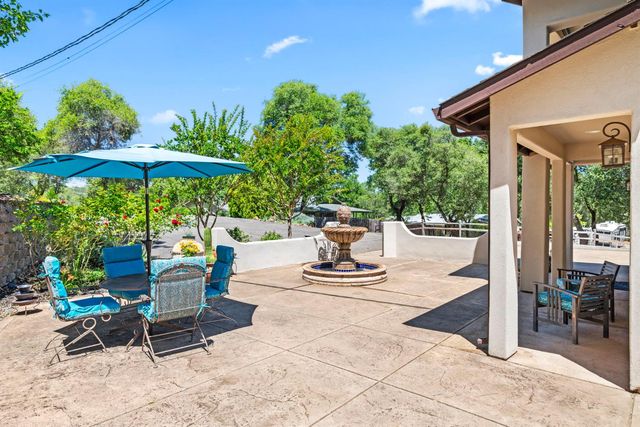 2881 Dos Vistas Dr, Shingle Springs, CA 95682