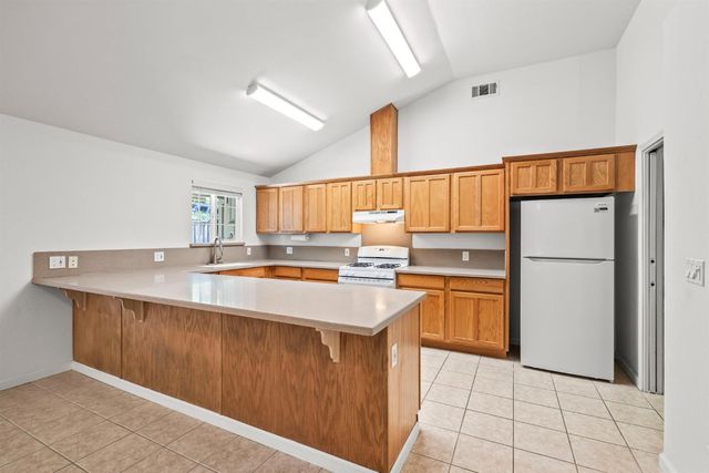 2881 Dos Vistas Dr, Shingle Springs, CA 95682