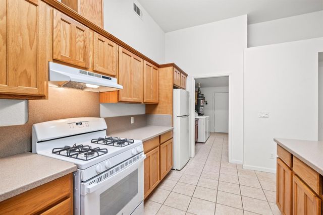2881 Dos Vistas Dr, Shingle Springs, CA 95682
