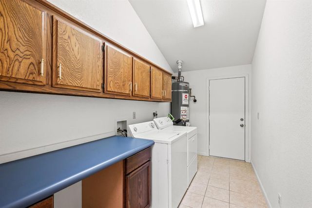 2881 Dos Vistas Dr, Shingle Springs, CA 95682