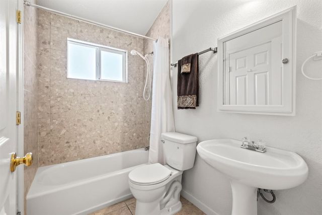 2881 Dos Vistas Dr, Shingle Springs, CA 95682