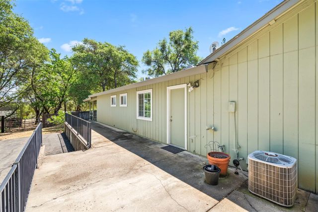 2881 Dos Vistas Dr, Shingle Springs, CA 95682