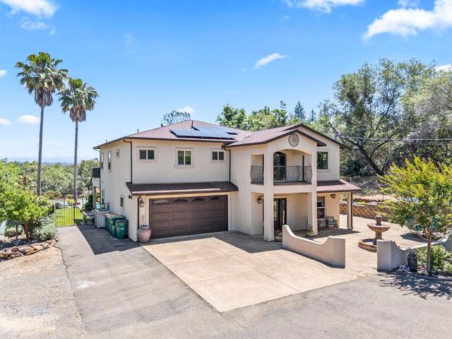 2881 Dos Vistas Dr, Shingle Springs, CA 95682