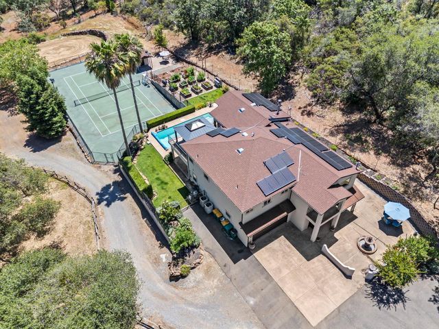 2881 Dos Vistas Dr, Shingle Springs, CA 95682