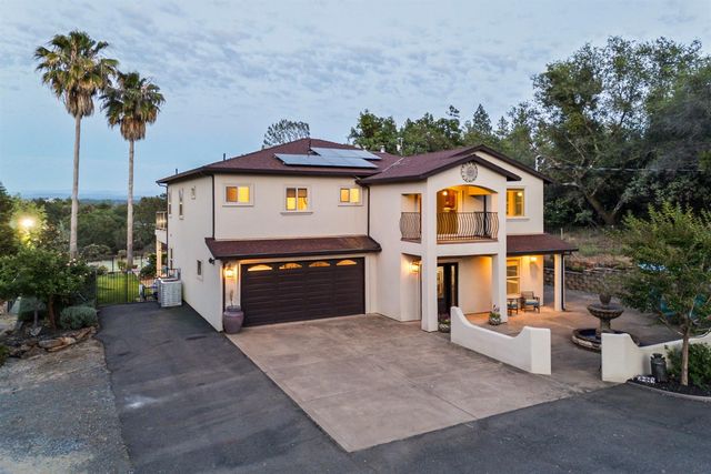 2881 Dos Vistas Dr, Shingle Springs, CA 95682