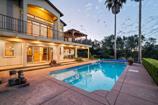 2881 Dos Vistas Dr, Shingle Springs, CA 95682