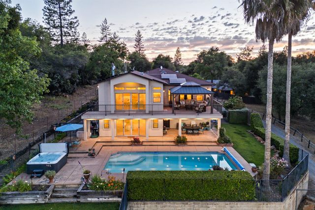 2881 Dos Vistas Dr, Shingle Springs, CA 95682