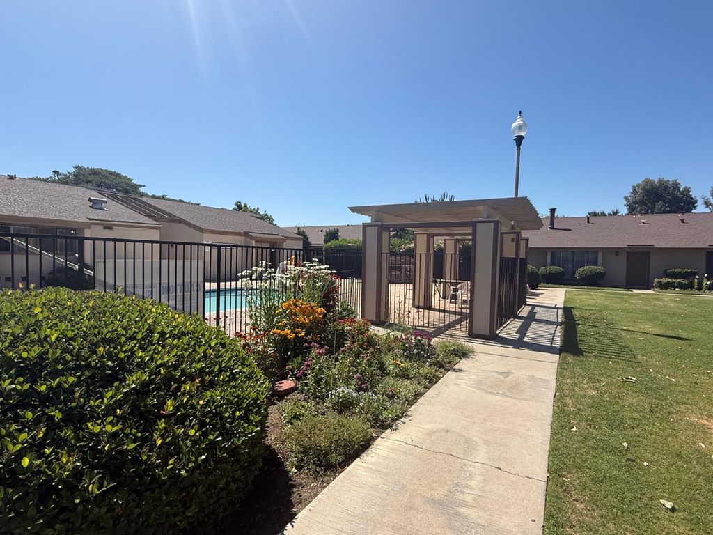 Image 7 of property listing at 4654 N Chestnut Avenue # 152, Fresno, CA 93726