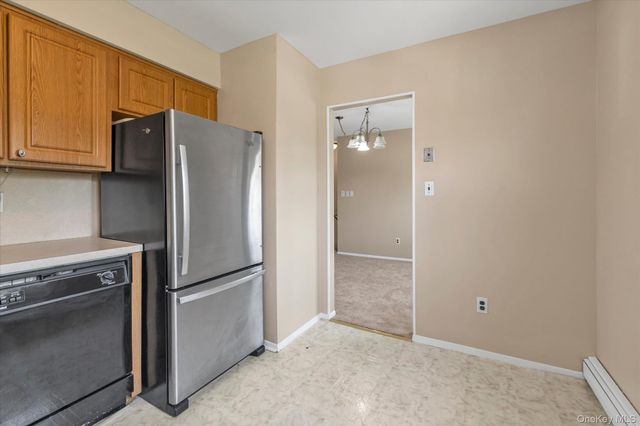 25 Springwood Drive, North Babylon, NY 11703
