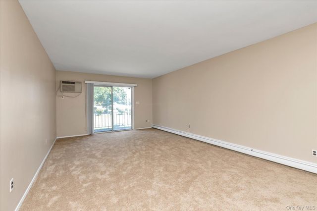 25 Springwood Drive, North Babylon, NY 11703