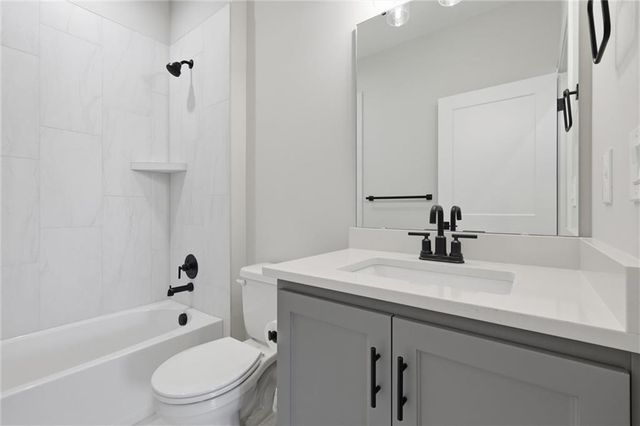 20040 W 226th Terrace, Spring Hill, KS 66083