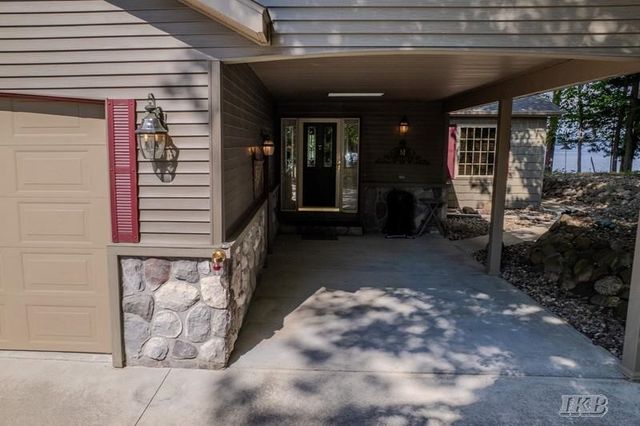 4837 Buxton Court, Gladwin, MI 48624