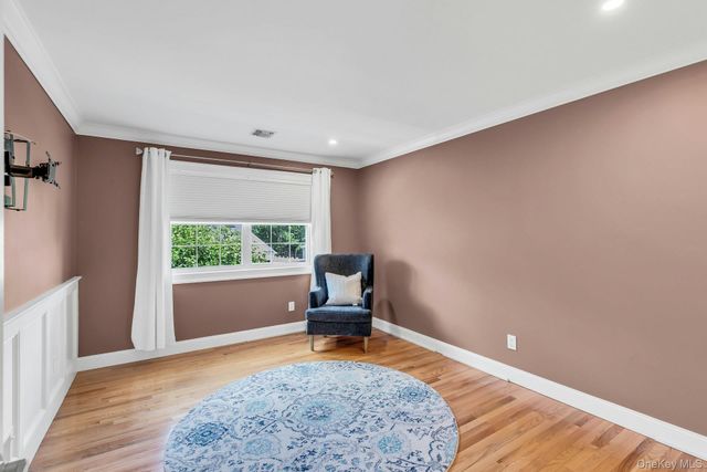 10 Shady View Crossing, Manorville, NY 11949